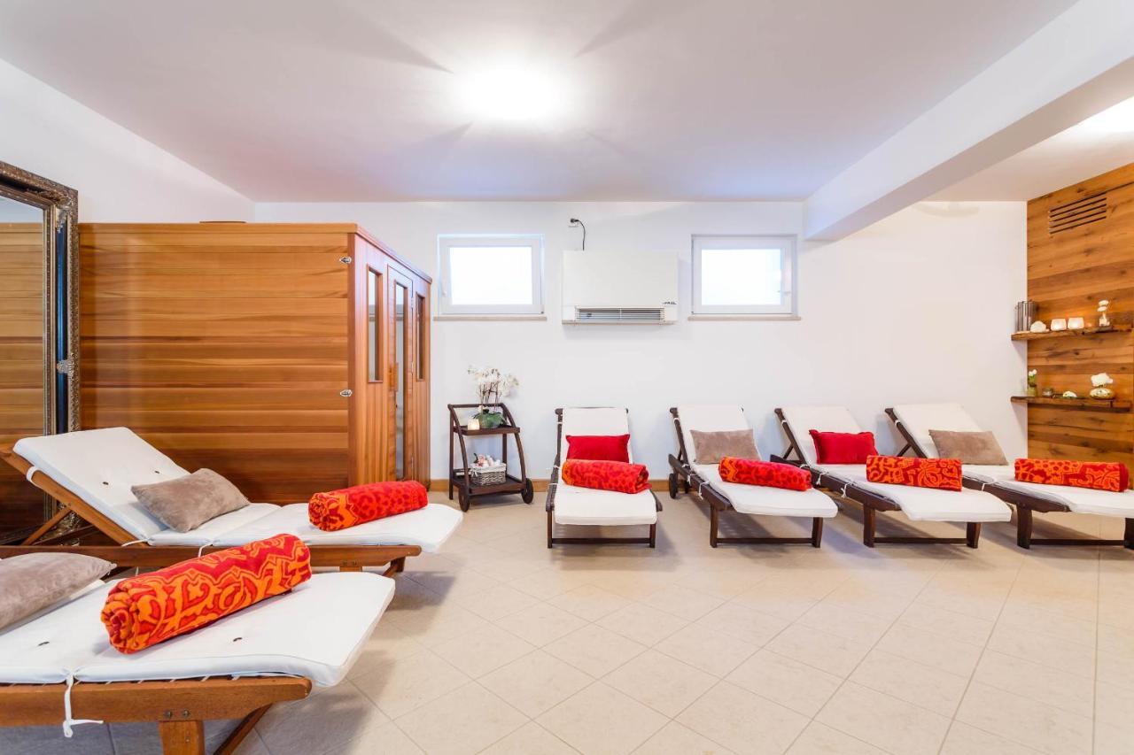 Villa Kamenica Kras Buitenkant foto